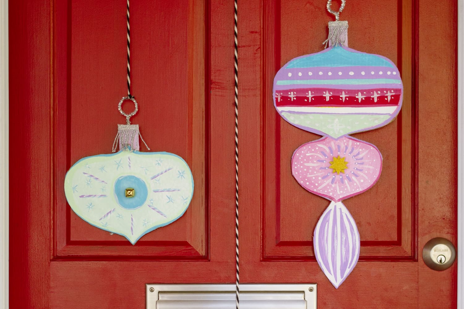 How to Make DIY Ornament Door Decorations | Apartment Therapy